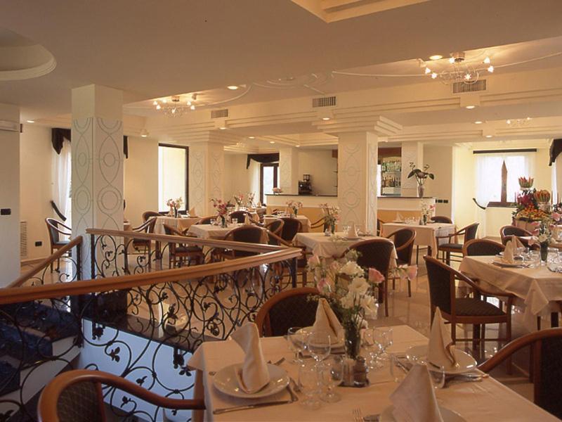Albergo Villa Hibiscus Forio di Ischia Buitenkant foto