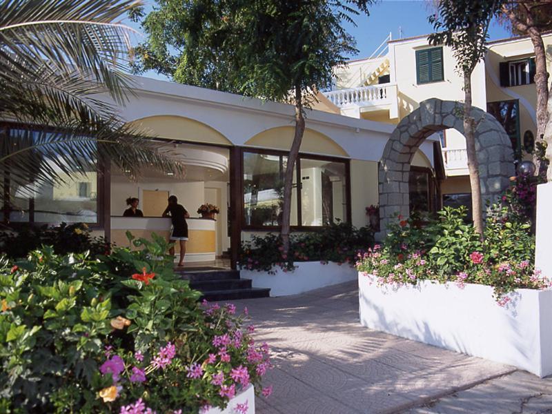 Albergo Villa Hibiscus Forio di Ischia Buitenkant foto