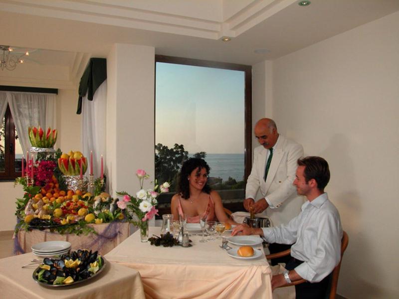 Albergo Villa Hibiscus Forio di Ischia Buitenkant foto